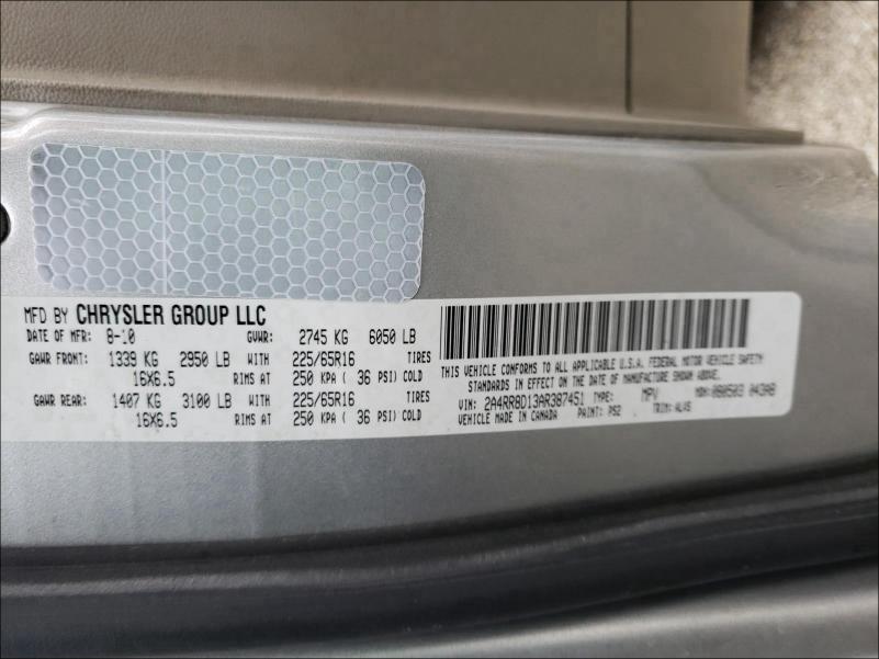 Photo 9 VIN: 2A4RR8D13AR387451 - CHRYSLER TOWN & COU 