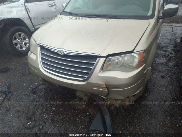 Photo 5 VIN: 2A4RR8D13AR435045 - CHRYSLER TOWN & COUNTRY 