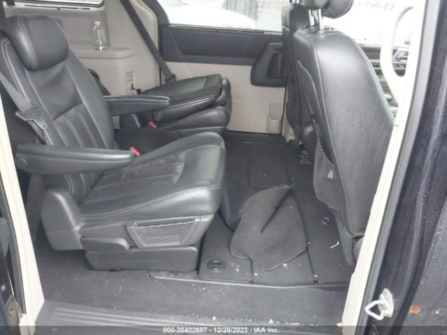 Photo 7 VIN: 2A4RR8D15AR387158 - CHRYSLER TOWN & COUNTRY 