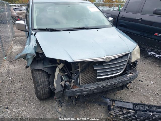 Photo 5 VIN: 2A4RR8D15AR415573 - CHRYSLER TOWN & COUNTRY 