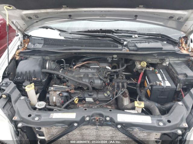 Photo 9 VIN: 2A4RR8D16AR449103 - CHRYSLER TOWN & COUNTRY 