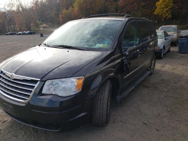 Photo 8 VIN: 2A4RR8D17AR428440 - CHRYSLER TOWN & COU 