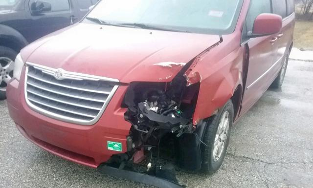 Photo 8 VIN: 2A4RR8D18AR330243 - CHRYSLER TOWN AND COUNTRY 