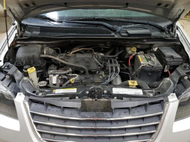 Photo 11 VIN: 2A4RR8D18AR479705 - CHRYSLER TOWN & COU 