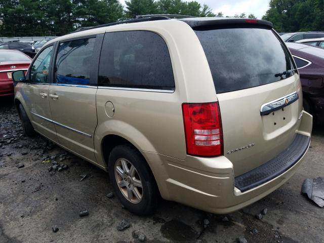 Photo 2 VIN: 2A4RR8D19AR320353 - CHRYSLER TOWN & COU 