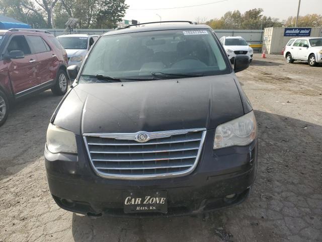 Photo 4 VIN: 2A4RR8D19AR393738 - CHRYSLER TOWN & COU 