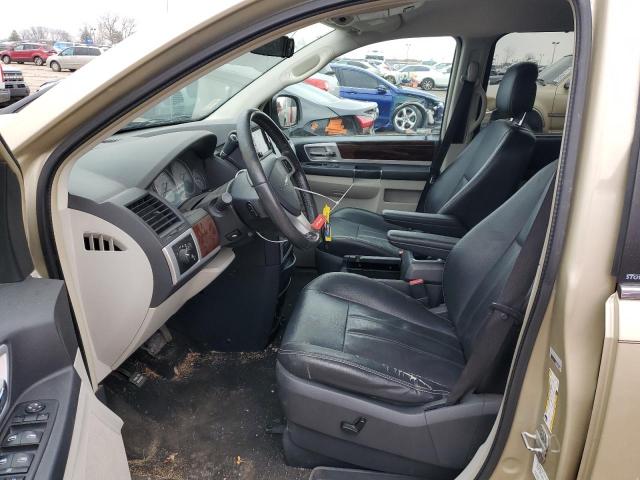 Photo 6 VIN: 2A4RR8D1XAR381484 - CHRYSLER TOWN & COU 