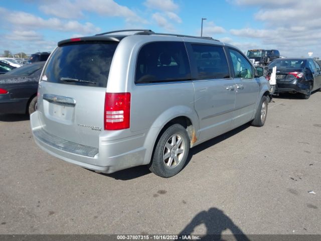 Photo 3 VIN: 2A4RR8D1XAR427816 - CHRYSLER TOWN & COUNTRY 