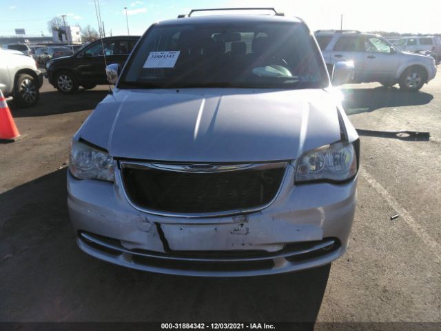 Photo 5 VIN: 2A4RR8DG0BR604203 - CHRYSLER TOWN & COUNTRY 