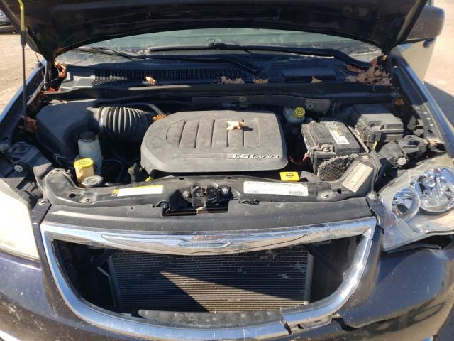 Photo 6 VIN: 2A4RR8DG0BR604931 - CHRYSLER TOWN & COU 