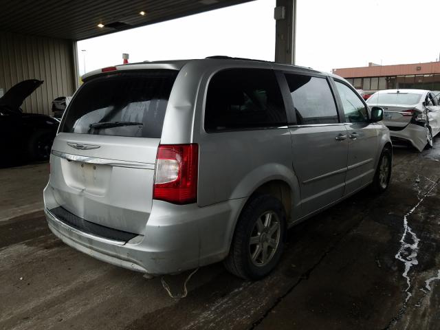 Photo 3 VIN: 2A4RR8DG0BR690029 - CHRYSLER TOWN & COU 