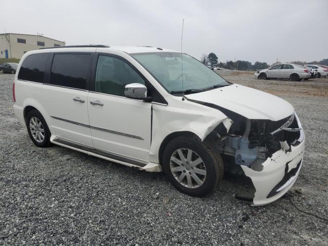 Photo 3 VIN: 2A4RR8DG0BR703779 - CHRYSLER TOWN & COU 