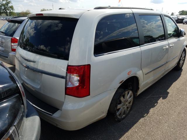 Photo 3 VIN: 2A4RR8DG0BR798926 - CHRYSLER TOWN & COU 