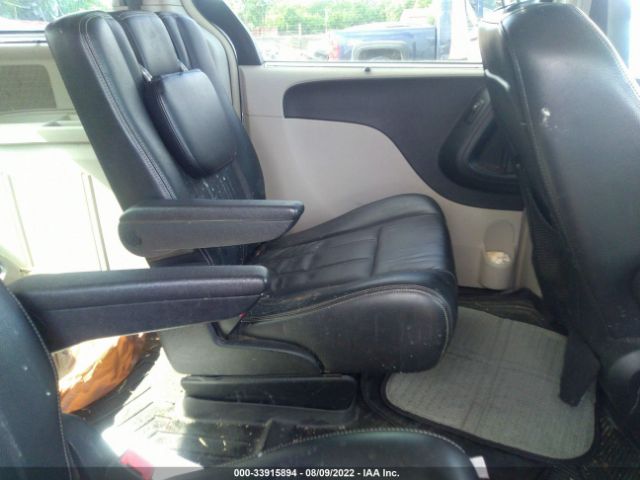 Photo 7 VIN: 2A4RR8DG1BR630342 - CHRYSLER TOWN & COUNTRY 