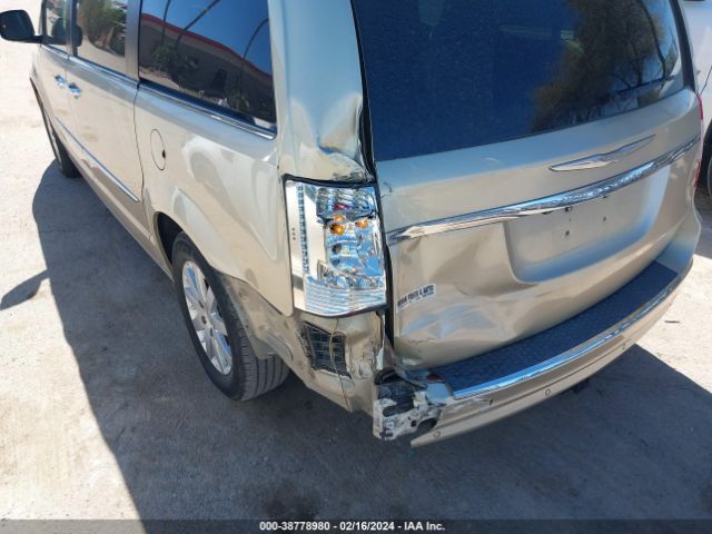 Photo 5 VIN: 2A4RR8DG1BR714256 - CHRYSLER TOWN & COUNTRY 