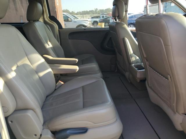 Photo 10 VIN: 2A4RR8DG1BR758421 - CHRYSLER TOWN & COU 