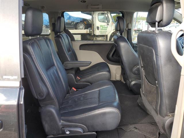 Photo 10 VIN: 2A4RR8DG2BR610021 - CHRYSLER TOWN & COU 