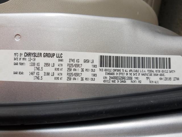 Photo 9 VIN: 2A4RR8DG2BR612898 - CHRYSLER TOWN & COU 