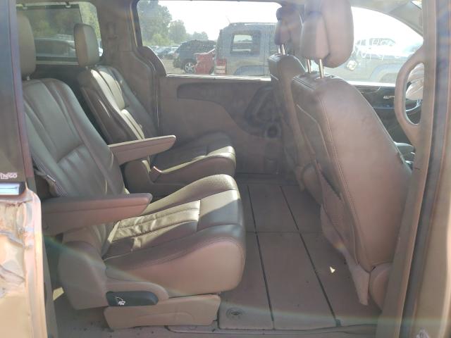 Photo 5 VIN: 2A4RR8DG2BR616983 - CHRYSLER TOWN &AMP COU 