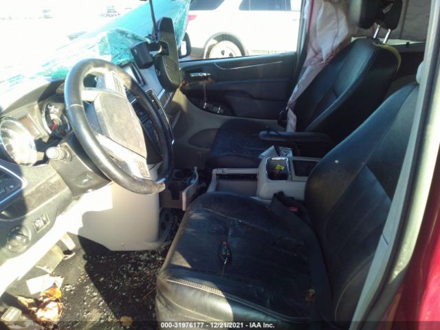 Photo 4 VIN: 2A4RR8DG2BR749758 - CHRYSLER TOWN & COUNTRY 