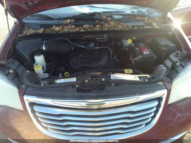 Photo 9 VIN: 2A4RR8DG2BR749758 - CHRYSLER TOWN & COUNTRY 