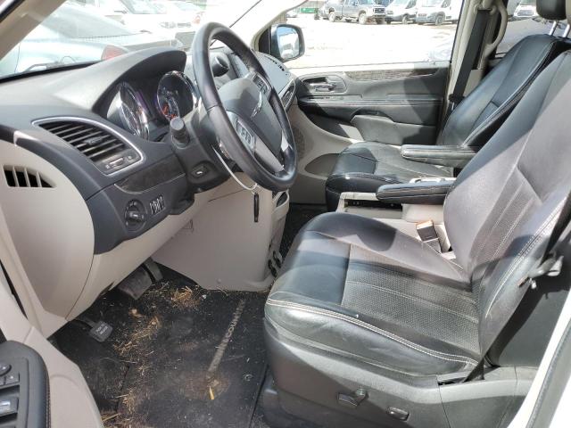 Photo 6 VIN: 2A4RR8DG2BR758945 - CHRYSLER TOWN & COU 