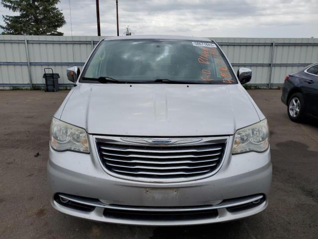 Photo 4 VIN: 2A4RR8DG2BR759657 - CHRYSLER TOWN & COU 