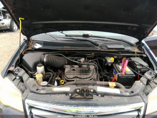 Photo 9 VIN: 2A4RR8DG3BR610903 - CHRYSLER TOWN & COUNTRY 