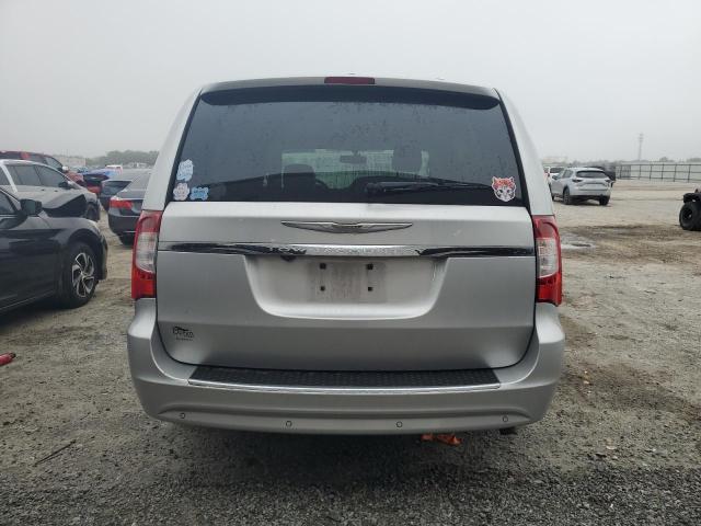 Photo 5 VIN: 2A4RR8DG3BR704795 - CHRYSLER TOWN & COU 