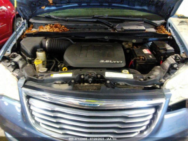 Photo 9 VIN: 2A4RR8DG3BR724061 - CHRYSLER TOWN & COUNTRY 