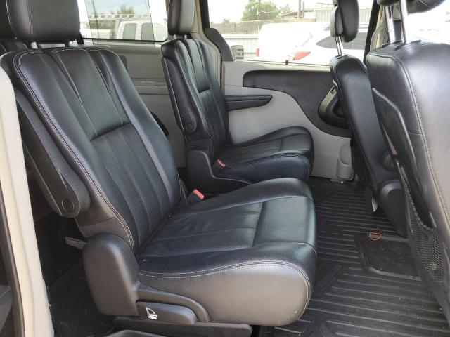 Photo 10 VIN: 2A4RR8DG3BR779836 - CHRYSLER TOWN & COU 