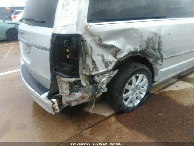 Photo 5 VIN: 2A4RR8DG4BR612854 - CHRYSLER TOWN & COUNTRY 