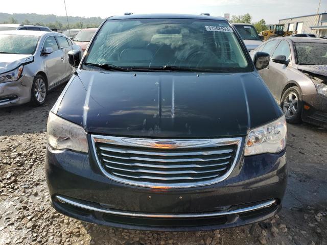 Photo 4 VIN: 2A4RR8DG4BR630495 - CHRYSLER TOWN & COU 