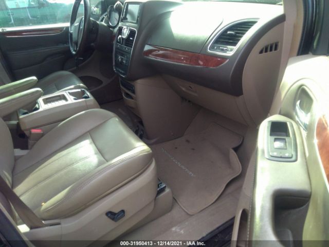 Photo 4 VIN: 2A4RR8DG4BR712002 - CHRYSLER TOWN & COUNTRY 