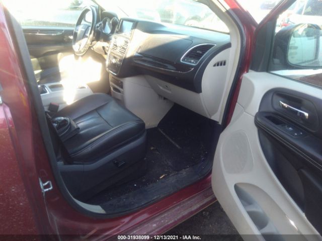 Photo 4 VIN: 2A4RR8DG4BR714624 - CHRYSLER TOWN & COUNTRY 