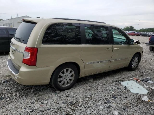 Photo 2 VIN: 2A4RR8DG4BR758445 - CHRYSLER TOWN & COU 