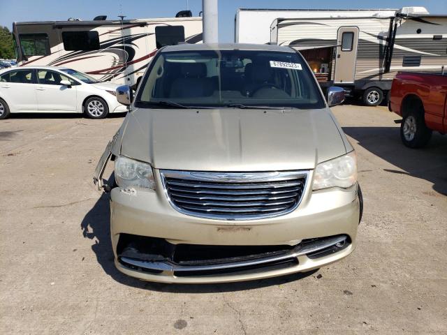 Photo 4 VIN: 2A4RR8DG4BR779859 - CHRYSLER TOWN & COU 