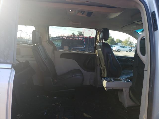 Photo 5 VIN: 2A4RR8DG5BR612782 - CHRYSLER TOWN &AMP COU 