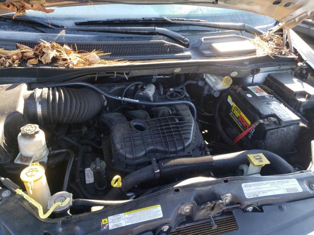 Photo 6 VIN: 2A4RR8DG5BR612782 - CHRYSLER TOWN &AMP COU 