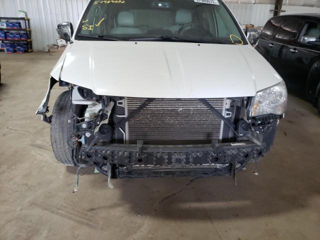 Photo 8 VIN: 2A4RR8DG5BR649444 - CHRYSLER TOWN & COU 