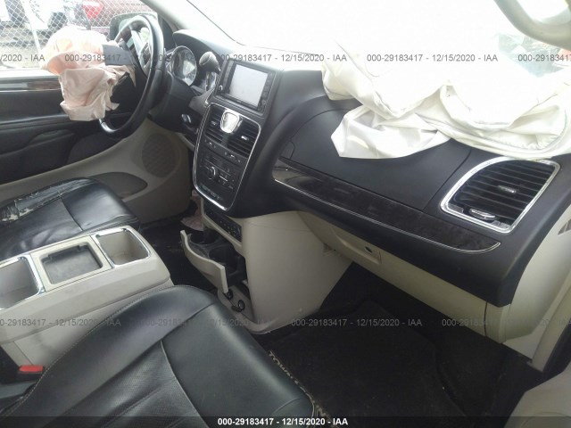 Photo 4 VIN: 2A4RR8DG5BR655633 - CHRYSLER TOWN & COUNTRY 