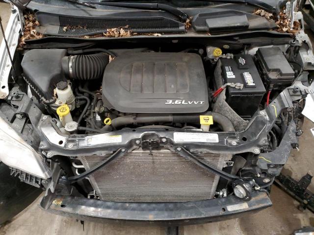 Photo 11 VIN: 2A4RR8DG5BR677423 - CHRYSLER TOWN & COU 