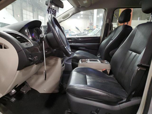 Photo 6 VIN: 2A4RR8DG5BR677423 - CHRYSLER TOWN & COU 