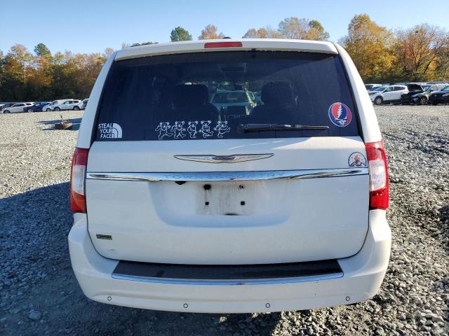 Photo 5 VIN: 2A4RR8DG6BR703060 - CHRYSLER TOWN & COU 