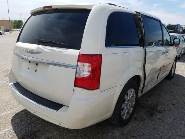 Photo 3 VIN: 2A4RR8DG6BR712941 - CHRYSLER TOWN & COU 