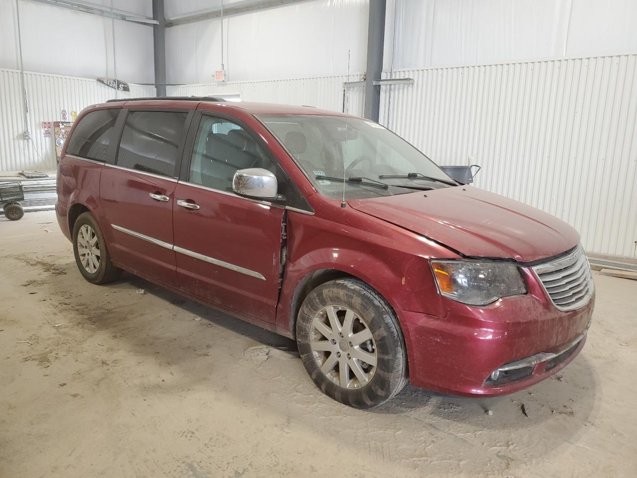 Photo 3 VIN: 2A4RR8DG7BR704461 - CHRYSLER TOWN & COUNTRY 