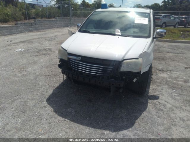 Photo 5 VIN: 2A4RR8DG7BR799796 - CHRYSLER TOWN & COUNTRY 