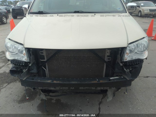 Photo 5 VIN: 2A4RR8DG8BR649602 - CHRYSLER TOWN & COUNTRY 