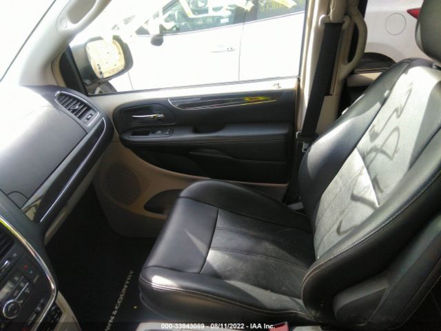 Photo 4 VIN: 2A4RR8DG8BR659367 - CHRYSLER TOWN & COUNTRY 