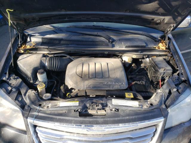 Photo 6 VIN: 2A4RR8DG8BR703285 - CHRYSLER TOWN & COU 